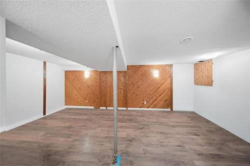 124 Leahcrest Cr, Winnipeg, MB 