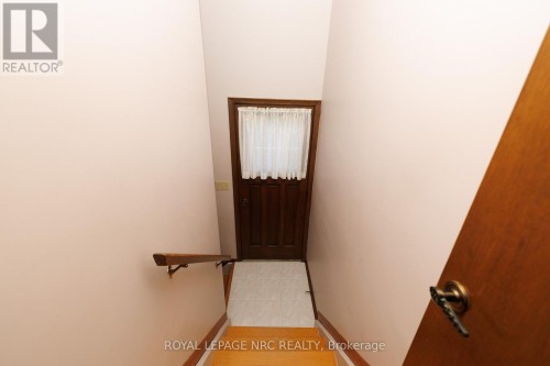 separate access basement - 38 Rivercrest Road, Hamilton (Riverdale), ON 