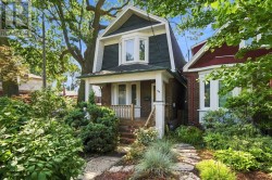 104 CHISHOLM AVENUE Toronto, ON M4C 4V7