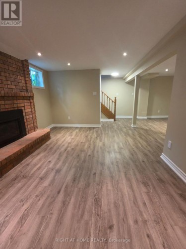 250 HEMLOCK DRIVE , Whitchurch-Stouffville, Ontario L4A 5A5 3
