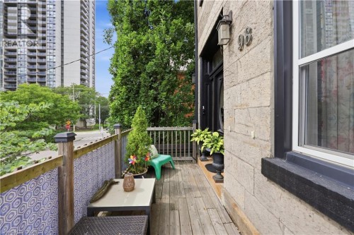 Front Porch - 98 Duke Street Unit# 2Nd, Hamilton, ON 