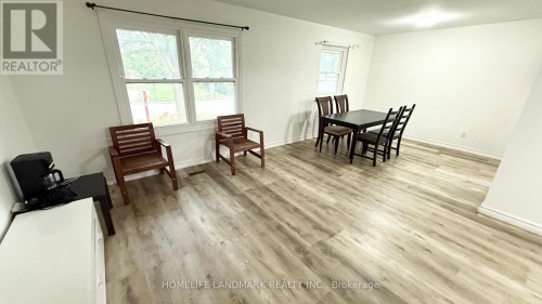 MAIN FLOOR - 81 UNITED SQUARE , Toronto, Ontario M1B 2B9 4