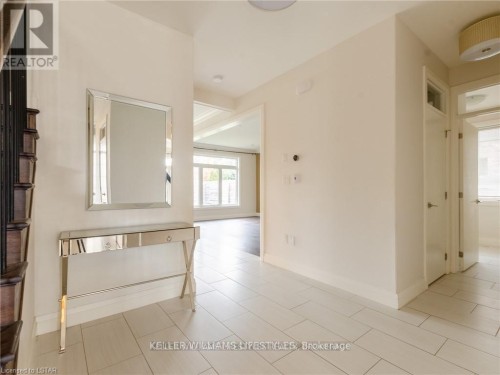 756 HICKORYSTICK , London North (North R), Ontario N6G 0M9 5
