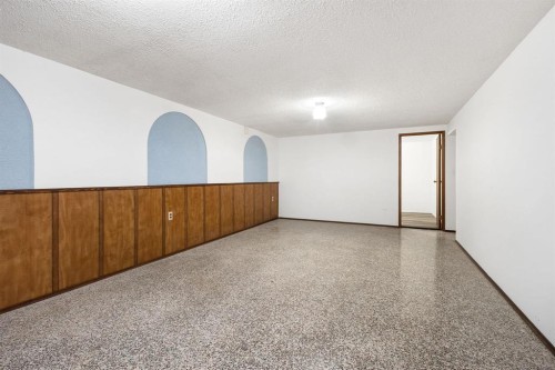 69 Piney Crescent, Winnipeg, MB 