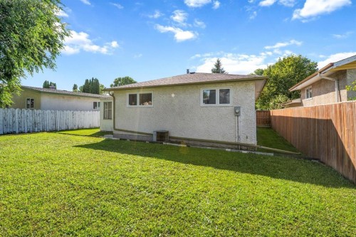 69 Piney Crescent, Winnipeg, MB 