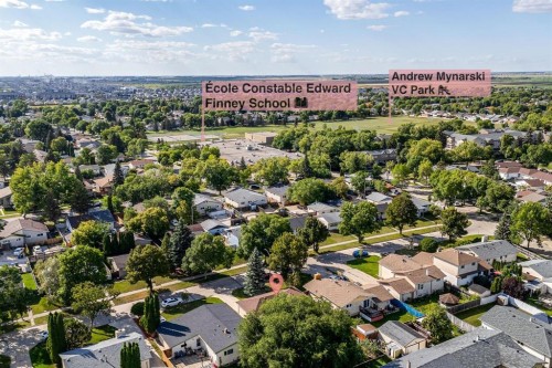 69 Piney Crescent, Winnipeg, MB 