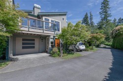 #20-133 Corbett Rd  Salt Spring, BC V8K 2W6