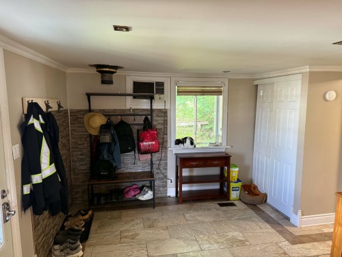 Hall d'entrée/Vestibule - 159 Rue King, Maniwaki, QC 