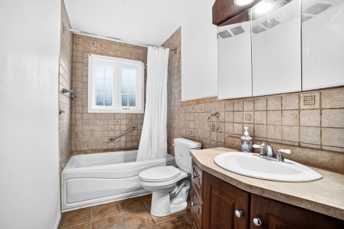 Bathroom - 584 Rue Lalande, Joliette, QC 