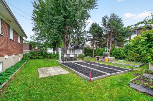 Courtyard - 584 Rue Lalande, Joliette, QC 
