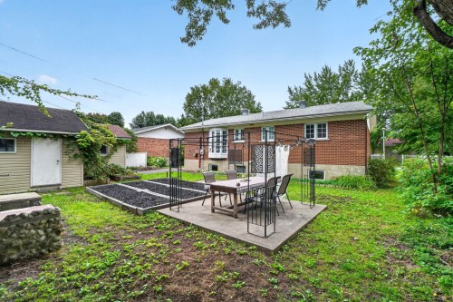 Courtyard - 584 Rue Lalande, Joliette, QC 