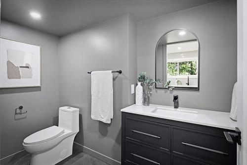 796 Elmhurst Rd, Winnipeg, MB 