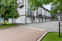 #105-2821 Jacklin Rd  Langford, BC V9B 0T3