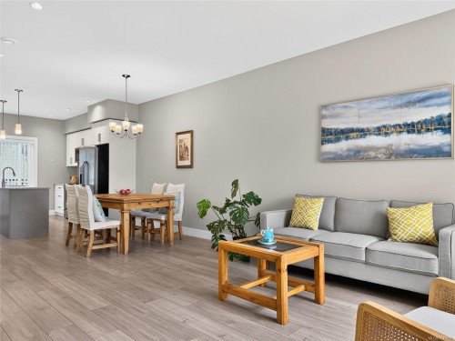 #105-2821 Jacklin Rd, Langford, BC 