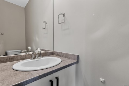 #105-2821 Jacklin Rd, Langford, BC 