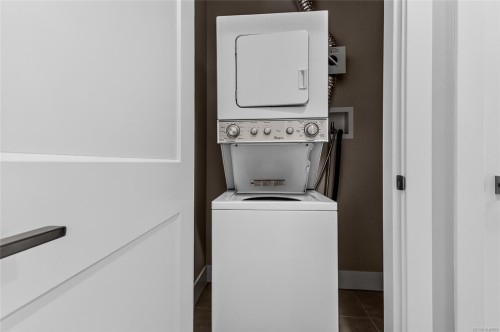 #105-2821 Jacklin Rd, Langford, BC 