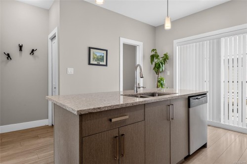 #105-2821 Jacklin Rd, Langford, BC 