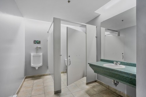 Salle de bains - 103-3003 Ch. D'Oka, Sainte-Marthe-Sur-Le-Lac, QC 