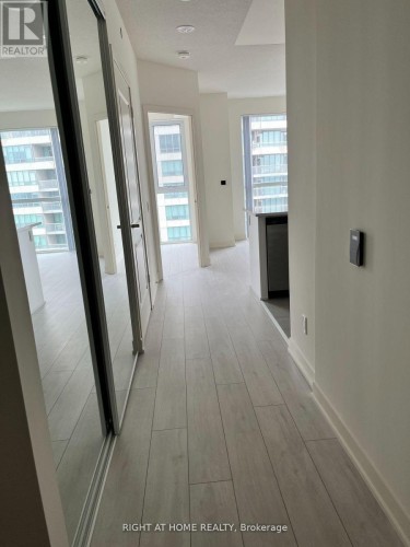 2906 - 4955 YONGE STREET , Toronto, Ontario M3N 0L8 3