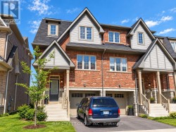 20 - 2171 FIDDLERS WAY  Oakville, ON L6M 0R9