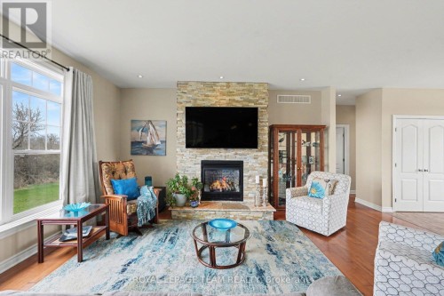 10 Old Kingston Road, Rideau Lakes, ON 