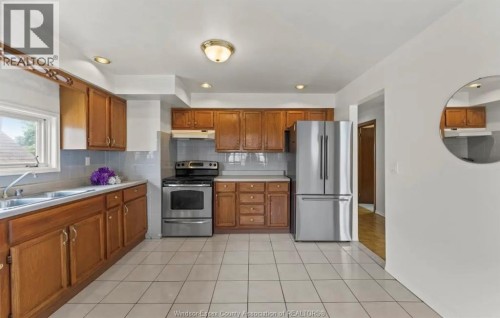 1637 Drouillard Unit# Upper, Windsor, ON 