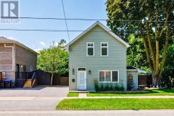 58 MARKET STREET  Collingwood, ON L9Y 3M6