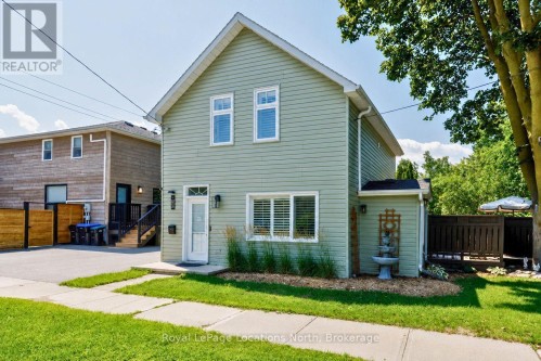 58 MARKET STREET , Collingwood, Ontario L9Y 3M6 2