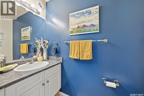 523 Denham Way, Saskatoon, SK 