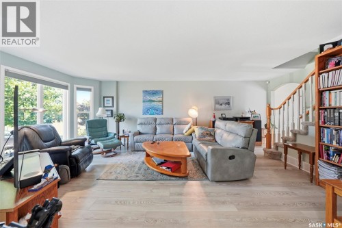 523 Denham Way, Saskatoon, SK 