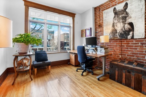 Salon - 705  - A Av. Bloomfield, Montréal (Outremont), QC 