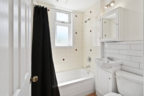 Salle de bains - 1-7062 Rue St-Denis, Montréal (Rosemont/La Petite-Patrie), QC 