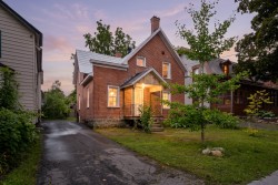 5 Rue de la Rivière Bedford - Ville, QC J0J 1A0
