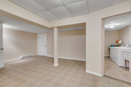 Family Room - 1429 Av. Harriet, Québec (Sainte-Foy/Sillery/Cap-Rouge), QC 