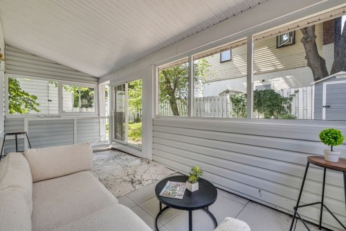 Sun Room - 1429 Av. Harriet, Québec (Sainte-Foy/Sillery/Cap-Rouge), QC 