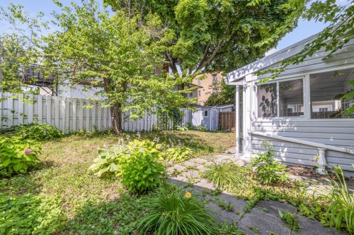 Courtyard - 1429 Av. Harriet, Québec (Sainte-Foy/Sillery/Cap-Rouge), QC 