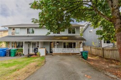 832 Holly Hill Rd Nanaimo, BC V9R 5T1