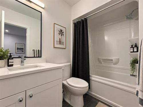 837 Jubilee Ave, Winnipeg, MB 