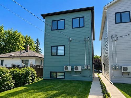 837 Jubilee Ave, Winnipeg, MB 