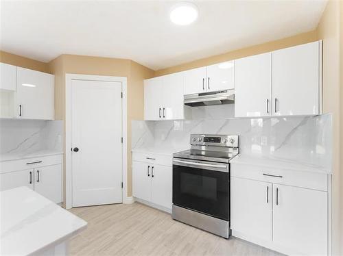 132 Foxwarren Dr, Winnipeg, MB 