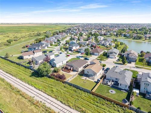 132 Foxwarren Dr, Winnipeg, MB 
