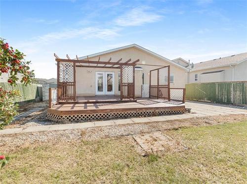 132 Foxwarren Dr, Winnipeg, MB 
