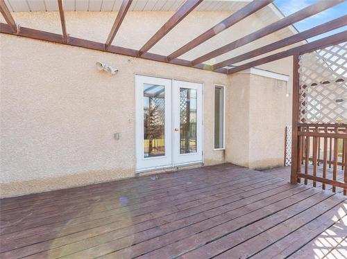 132 Foxwarren Dr, Winnipeg, MB 