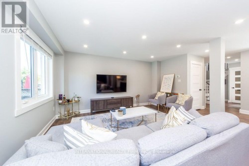 2745 Galleon Crescent, Mississauga, ON 