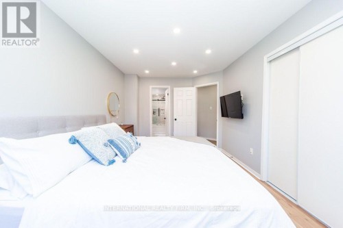 2745 Galleon Crescent, Mississauga, ON 
