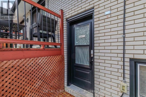 7 KERRY CRESCENT E , Ottawa, Ontario K2E 5V7 2
