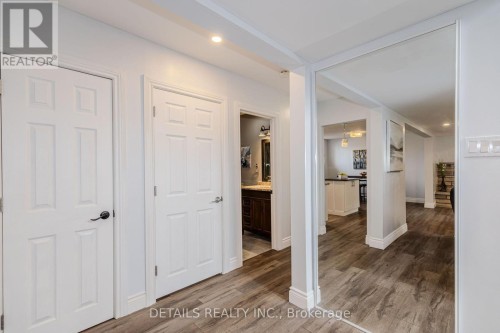 7 KERRY CRESCENT E , Ottawa, Ontario K2E 5V7 5