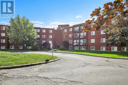 208C - 2044 ARROWSMITH DRIVE , Ottawa, Ontario K1J 7V8 2