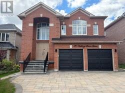 MAIN/UPPER - 29 FALLING RIVER DRIVE  Richmond Hill, ON L4S 2R1