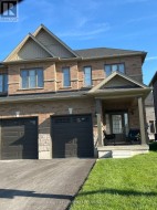 57 COPPERHILL HEIGHTS  Barrie, ON L9S 2Z4